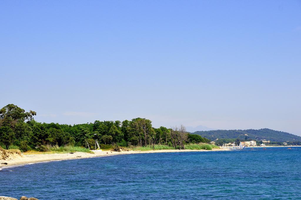 Sole E Mare Aparthotel Santa-Maria-Poggio  Exterior foto