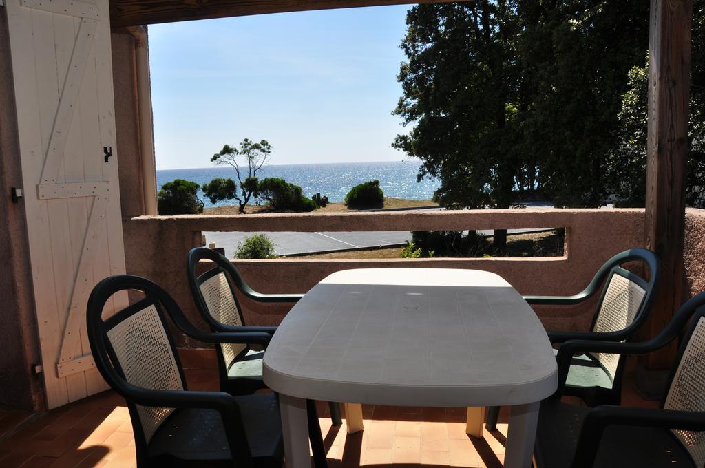 Sole E Mare Aparthotel Santa-Maria-Poggio  Exterior foto