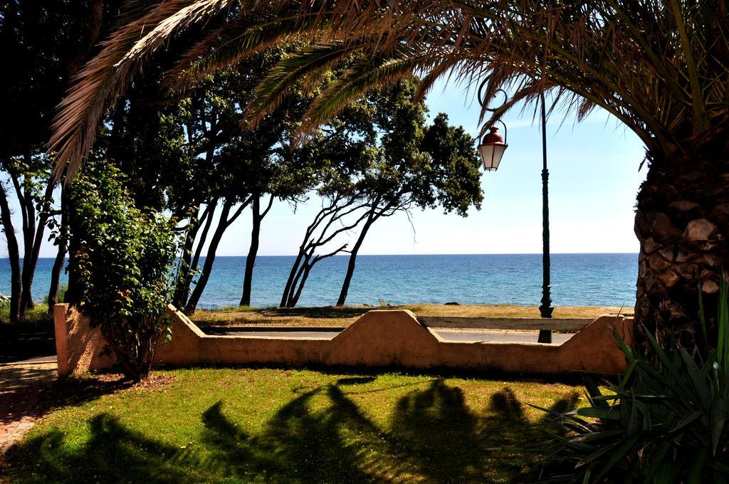 Sole E Mare Aparthotel Santa-Maria-Poggio  Exterior foto