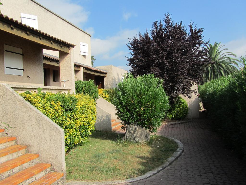 Sole E Mare Aparthotel Santa-Maria-Poggio  Exterior foto