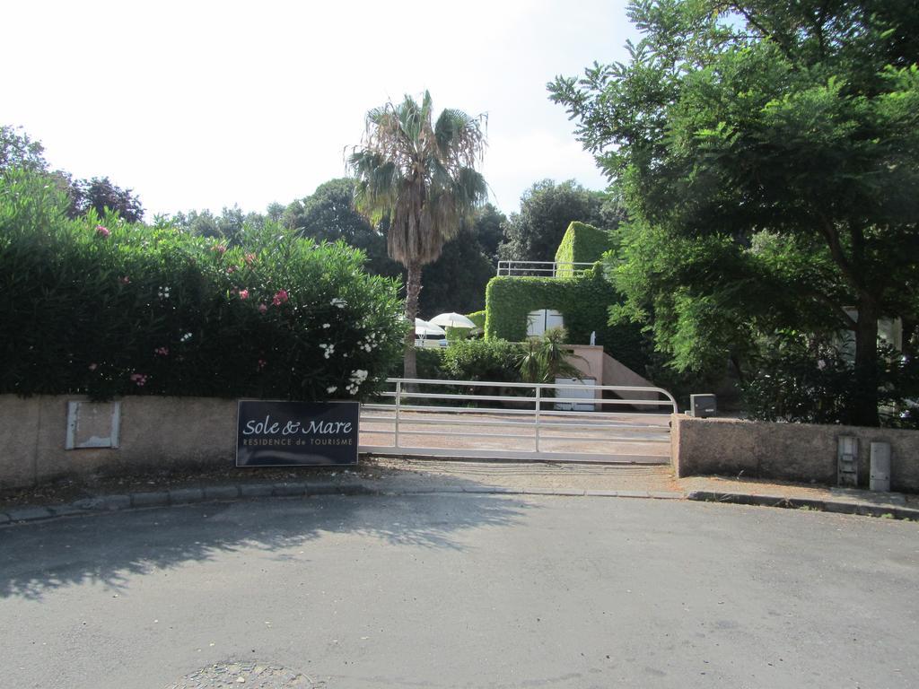 Sole E Mare Aparthotel Santa-Maria-Poggio  Exterior foto