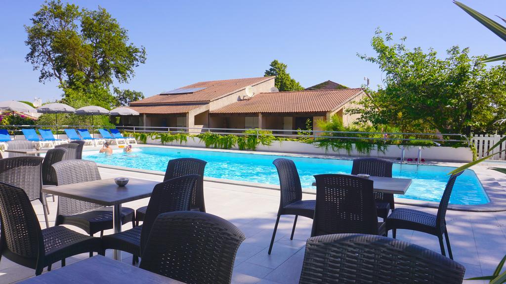 Sole E Mare Aparthotel Santa-Maria-Poggio  Exterior foto